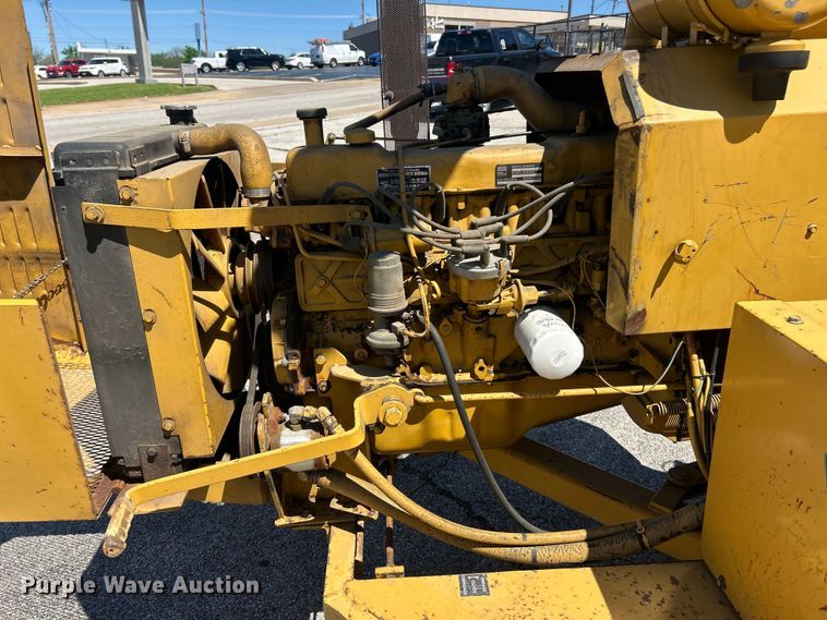 image for item FC5428 1994 Vermeer 1250BC wood chipper