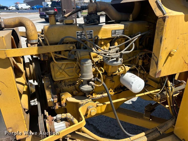 image for item FC5428 1994 Vermeer 1250BC wood chipper