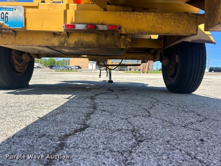 image for item FC5428 1994 Vermeer 1250BC wood chipper