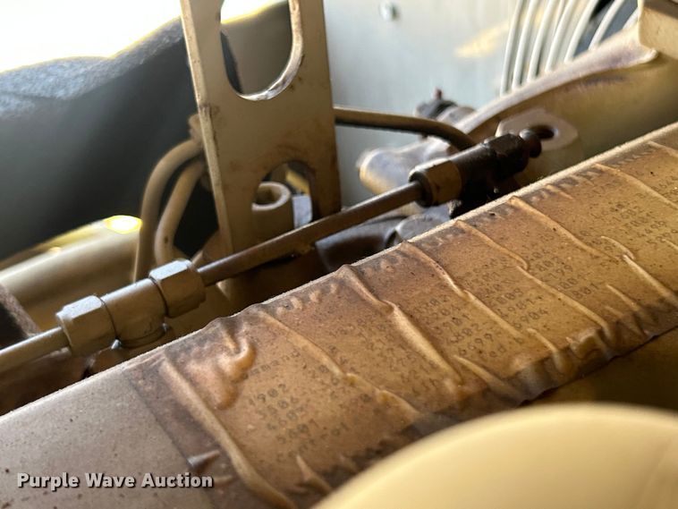 image for item FC5430 1996 LeRoi Q185DJE air compressor