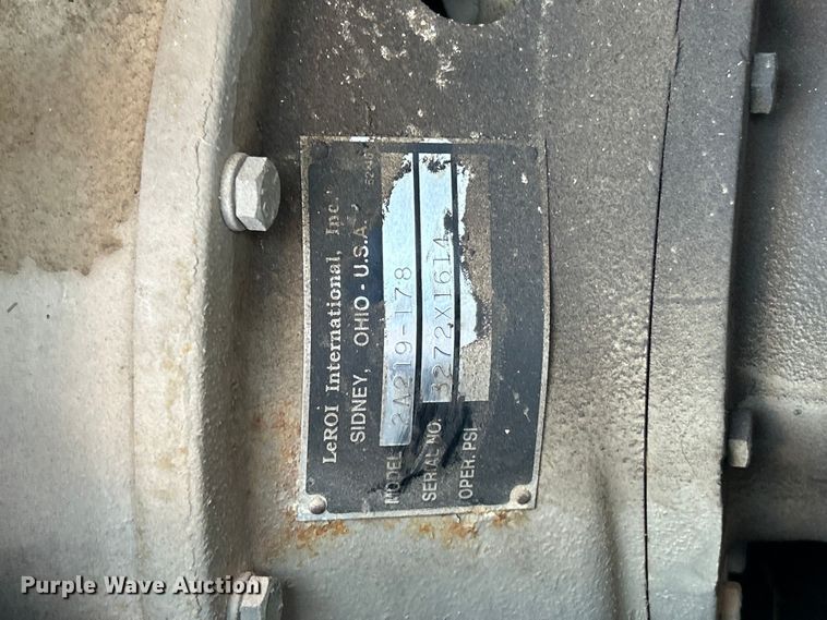 image for item FC5430 1996 LeRoi Q185DJE air compressor