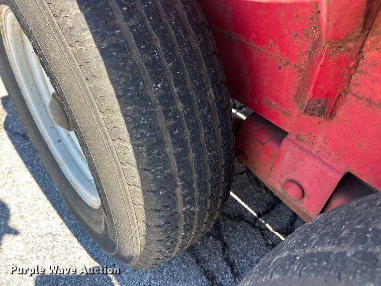 image for item FC5431 2007 Trailerman FD-222 equipment trailer