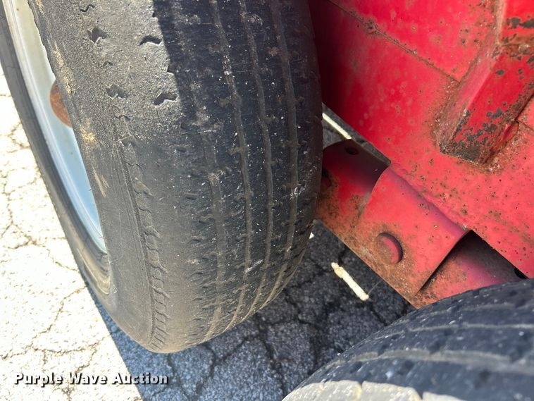 image for item FC5431 2007 Trailerman FD-222 equipment trailer