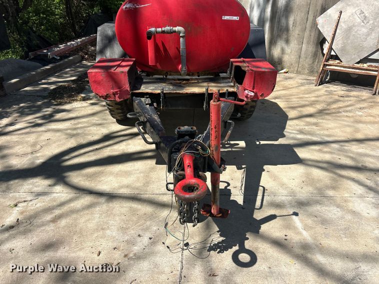 image for item FC5432 Fruehauf XM-107E2 water tank trailer