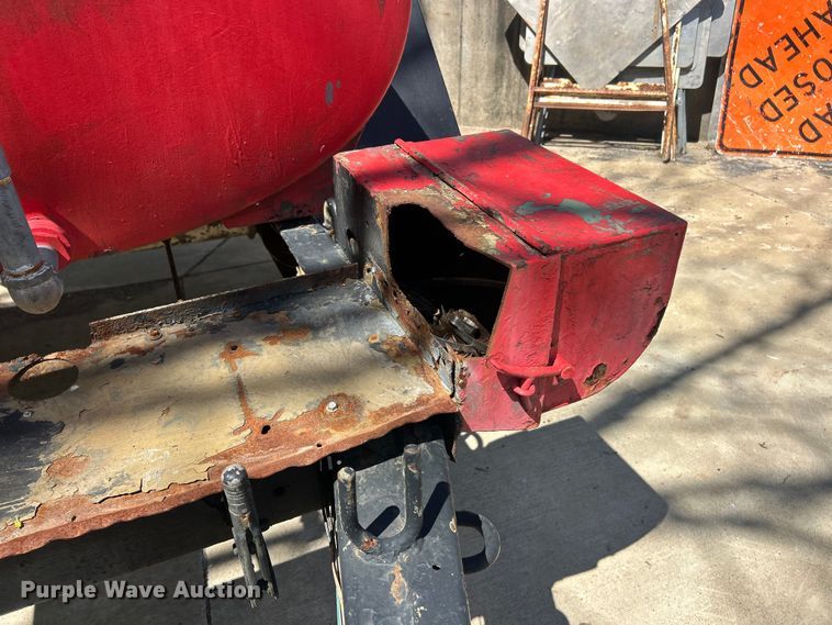 image for item FC5432 Fruehauf XM-107E2 water tank trailer