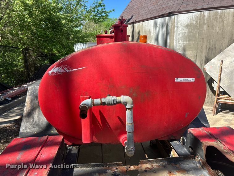 image for item FC5432 Fruehauf XM-107E2 water tank trailer