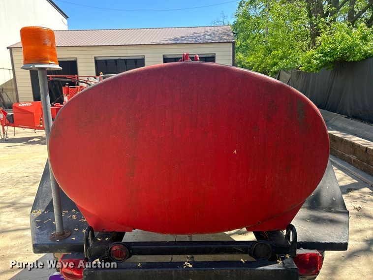 image for item FC5432 Fruehauf XM-107E2 water tank trailer