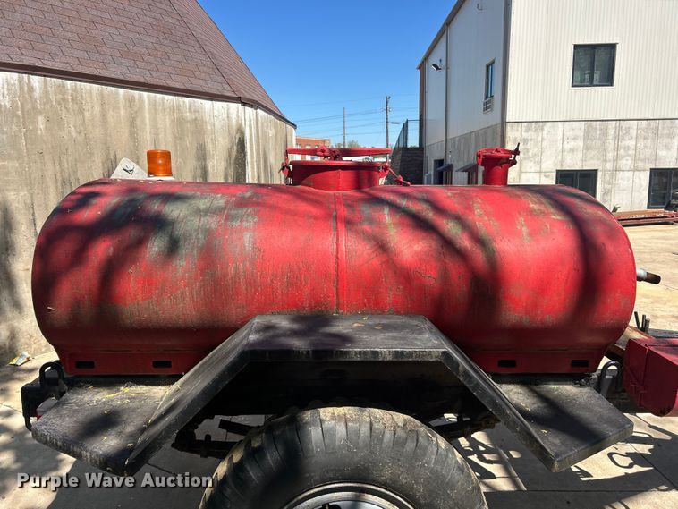 image for item FC5432 Fruehauf XM-107E2 water tank trailer