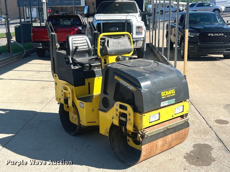 image for item FC5433 2011 Bomag BW900-50 double drum vibratory roller