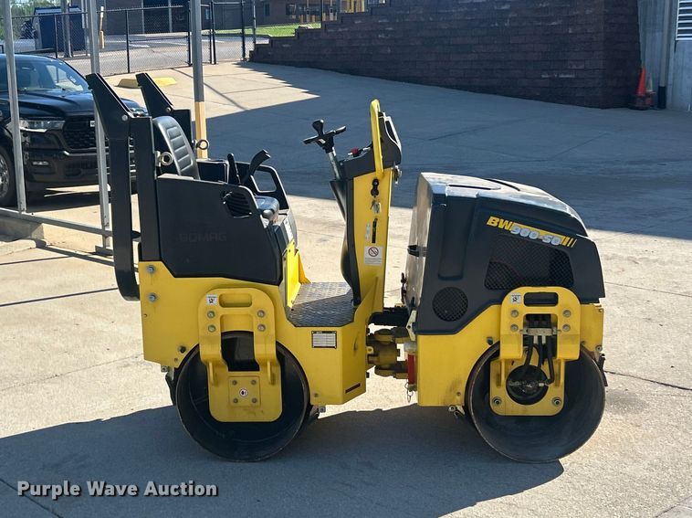 image for item FC5433 2011 Bomag BW900-50 double drum vibratory roller