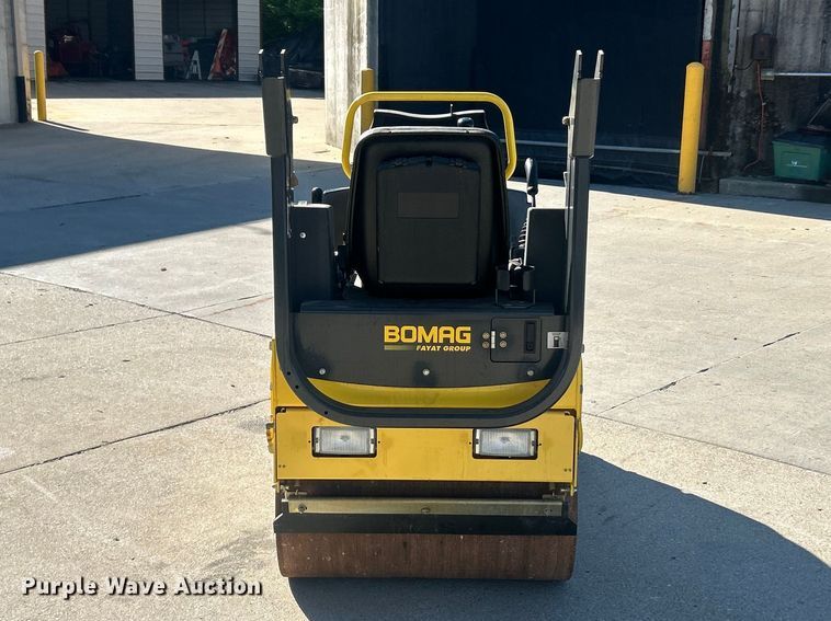 image for item FC5433 2011 Bomag BW900-50 double drum vibratory roller