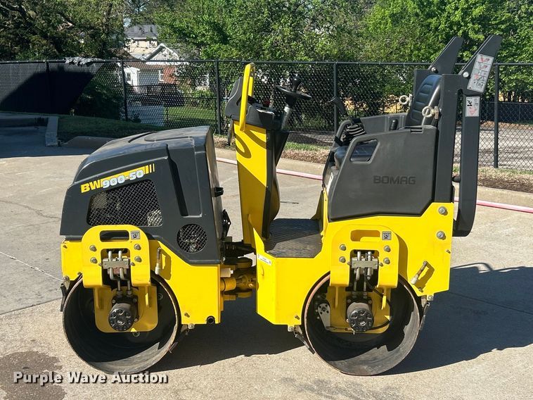 image for item FC5433 2011 Bomag BW900-50 double drum vibratory roller