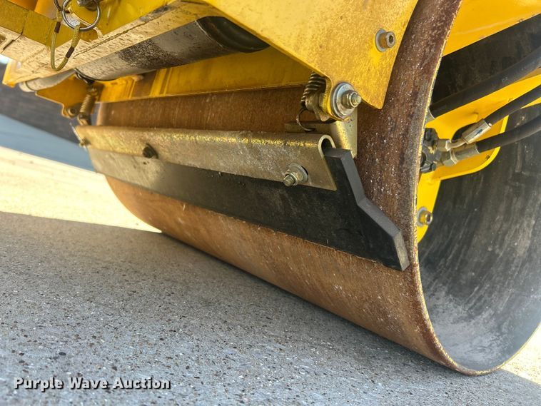 image for item FC5433 2011 Bomag BW900-50 double drum vibratory roller