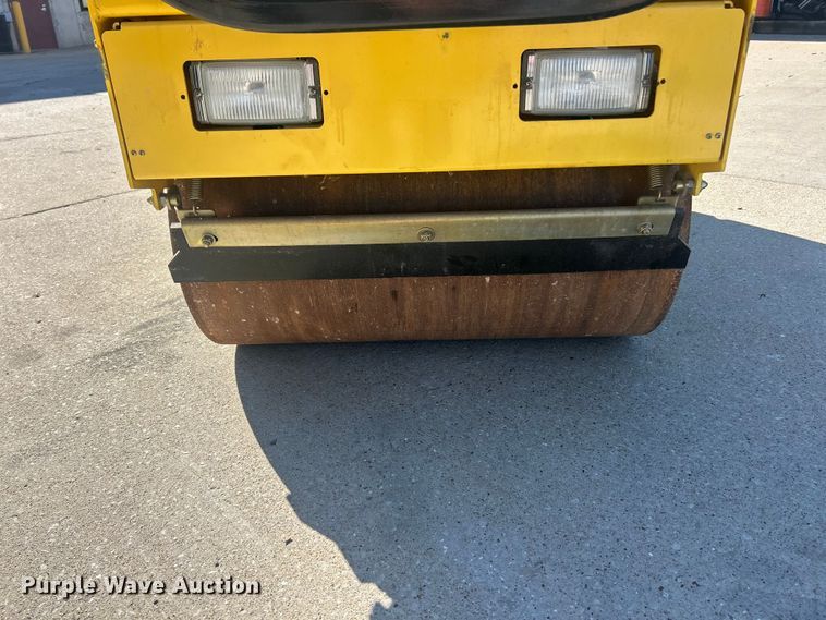 image for item FC5433 2011 Bomag BW900-50 double drum vibratory roller