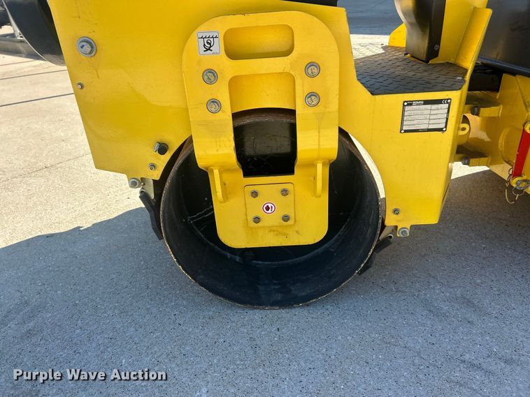 image for item FC5433 2011 Bomag BW900-50 double drum vibratory roller