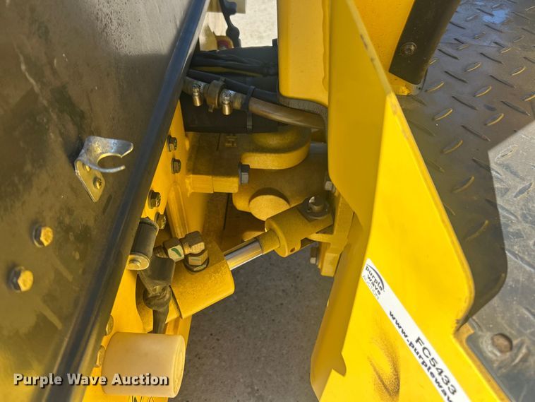 image for item FC5433 2011 Bomag BW900-50 double drum vibratory roller
