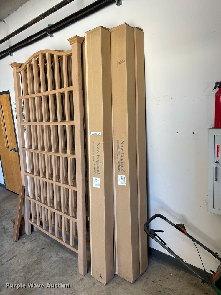 image for item FC5437 Lawn and garden tools