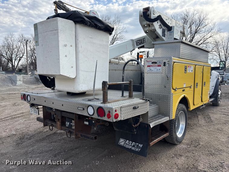 image for item FG2870 2019 RAM 5500 bucket truck