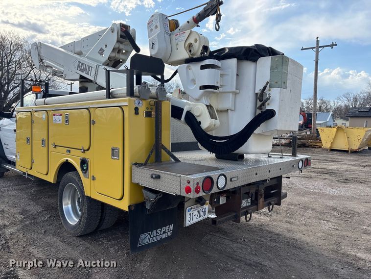 image for item FG2870 2019 RAM 5500 bucket truck