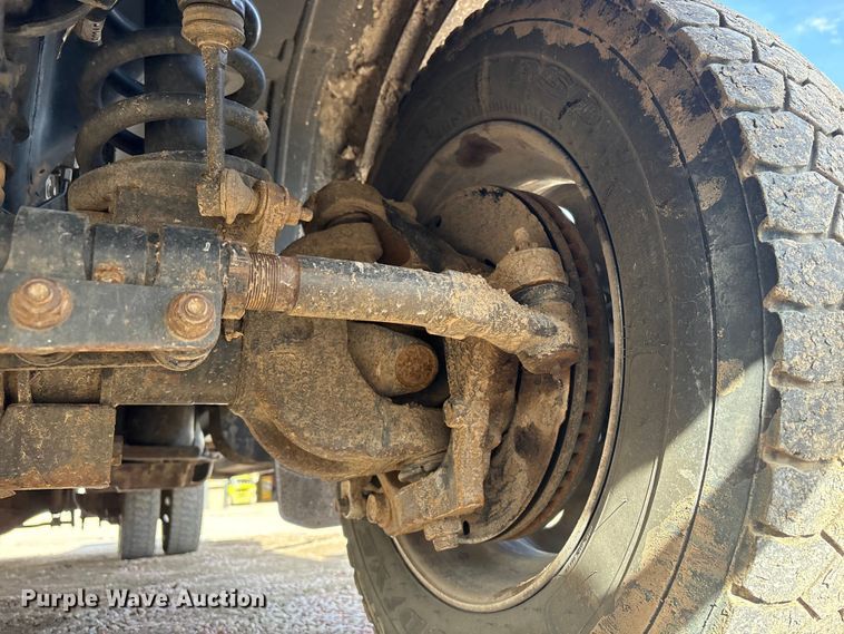 image for item FG2870 2019 RAM 5500 bucket truck