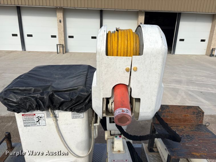 image for item FG2870 2019 RAM 5500 bucket truck