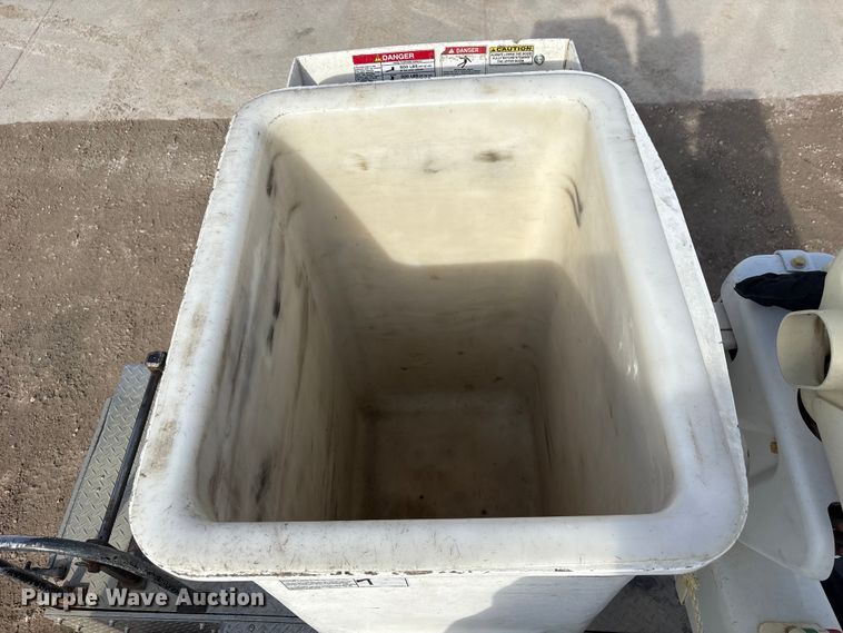 image for item FG2870 2019 RAM 5500 bucket truck