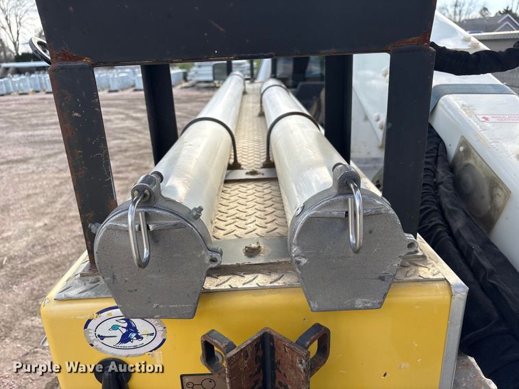 image for item FG2870 2019 RAM 5500 bucket truck