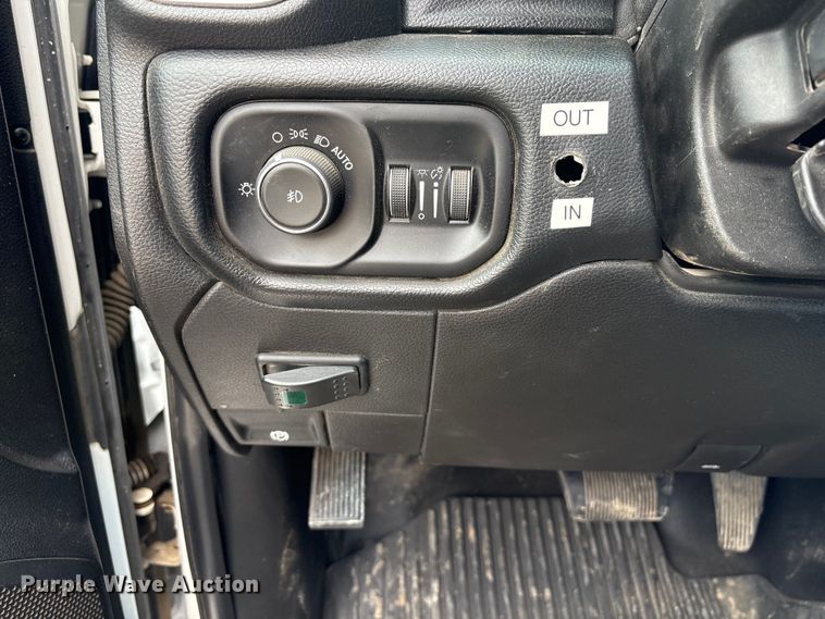 image for item FG2870 2019 RAM 5500 bucket truck