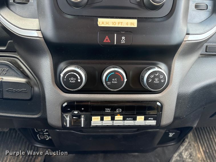 image for item FG2870 2019 RAM 5500 bucket truck