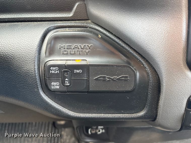 image for item FG2870 2019 RAM 5500 bucket truck