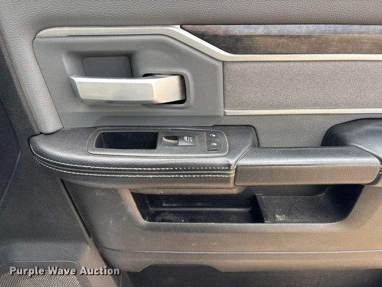 image for item FG2870 2019 RAM 5500 bucket truck