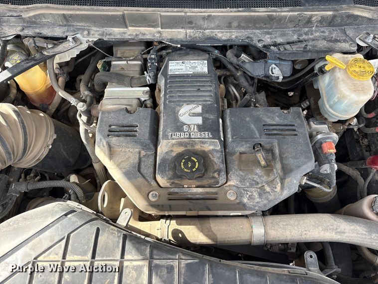 image for item FG2870 2019 RAM 5500 bucket truck