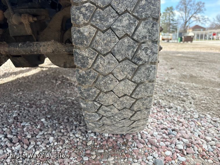 image for item FG2870 2019 RAM 5500 bucket truck