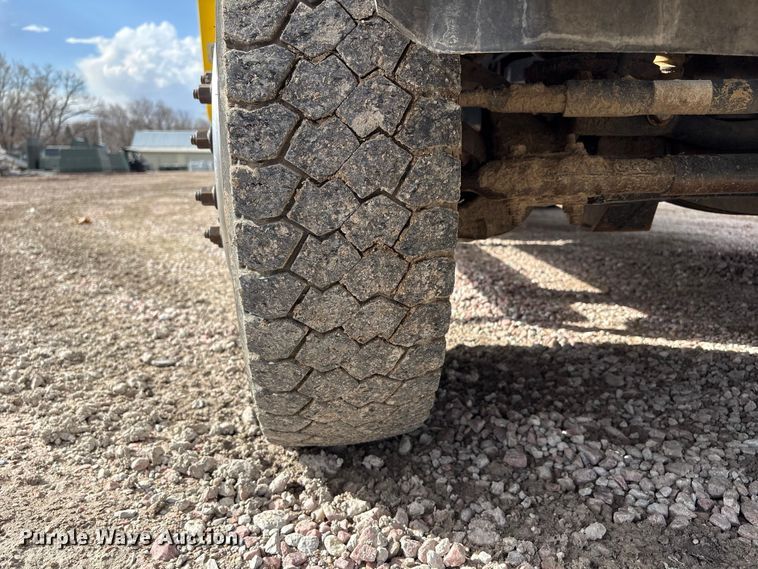 image for item FG2870 2019 RAM 5500 bucket truck