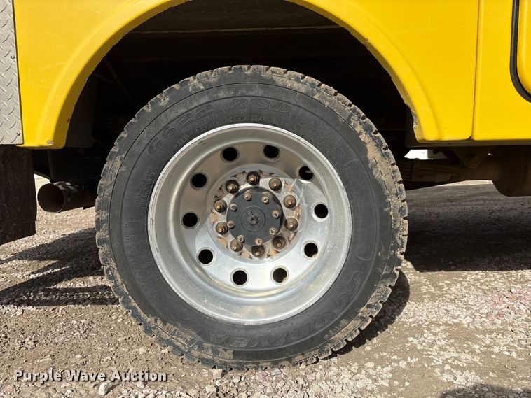 image for item FG2870 2019 RAM 5500 bucket truck