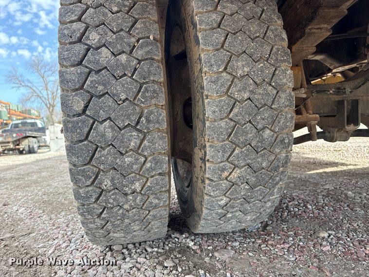 image for item FG2870 2019 RAM 5500 bucket truck