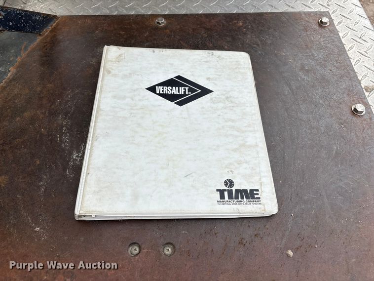 image for item FG2870 2019 RAM 5500 bucket truck