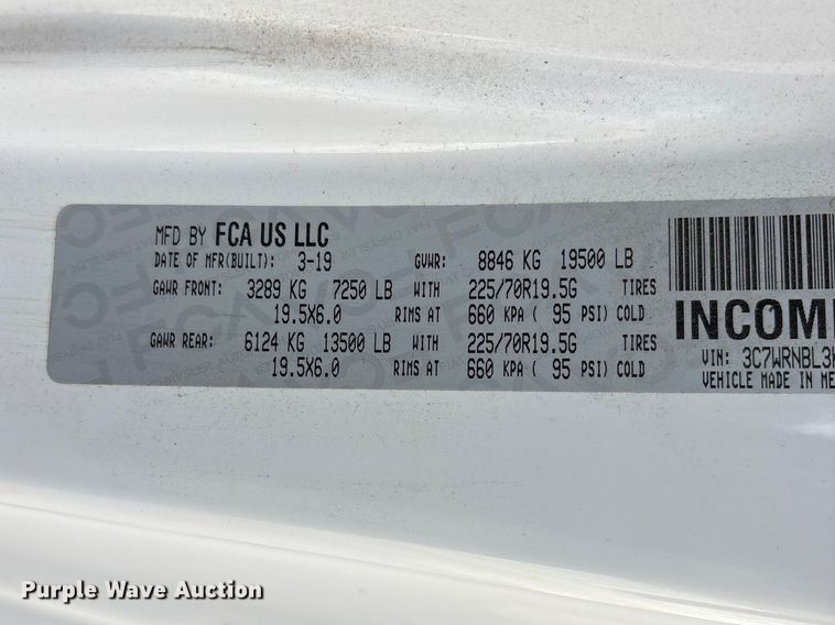 image for item FG2870 2019 RAM 5500 bucket truck