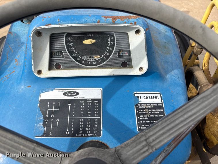 image for item FG2882 1971 Ford 3000 tractor