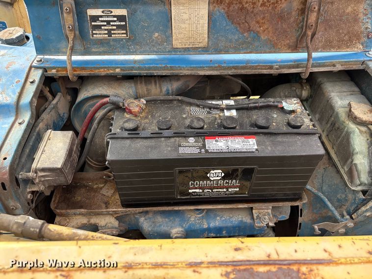 image for item FG2882 1971 Ford 3000 tractor