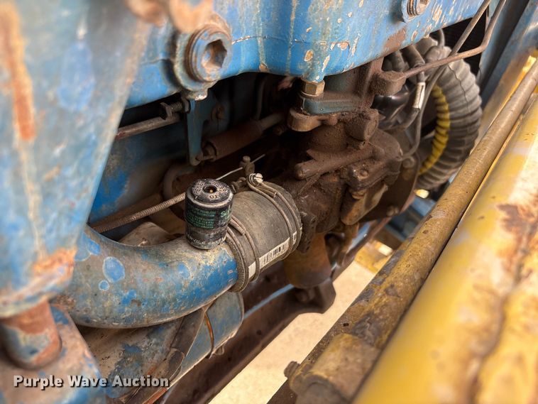 image for item FG2882 1971 Ford 3000 tractor