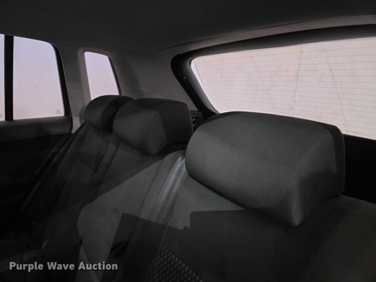 image for item FI0633 2011 Volkswagen Tiguan SUV