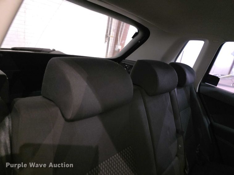 image for item FI0633 2011 Volkswagen Tiguan SUV