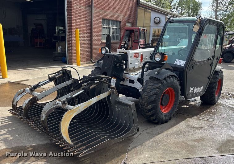 image for item FI0879 2016 Bobcat V417 telehandler