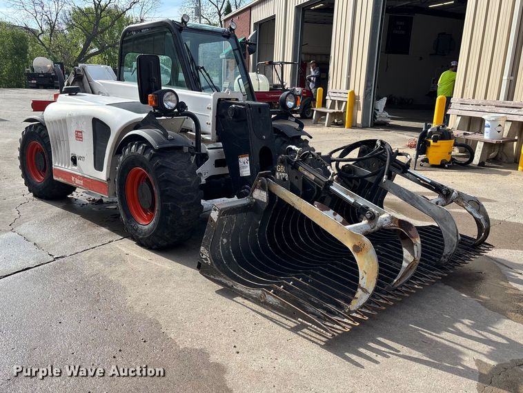 image for item FI0879 2016 Bobcat V417 telehandler