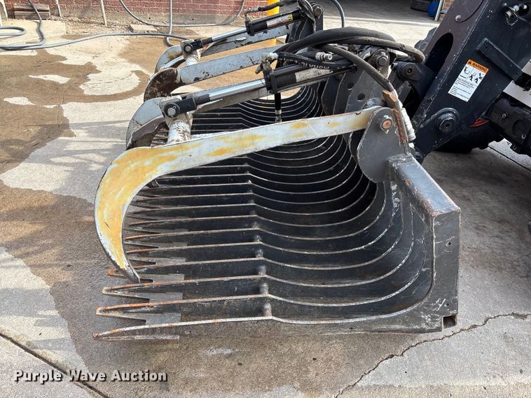 image for item FI0879 2016 Bobcat V417 telehandler