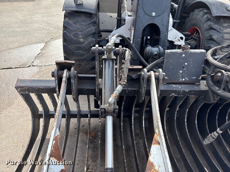 image for item FI0879 2016 Bobcat V417 telehandler