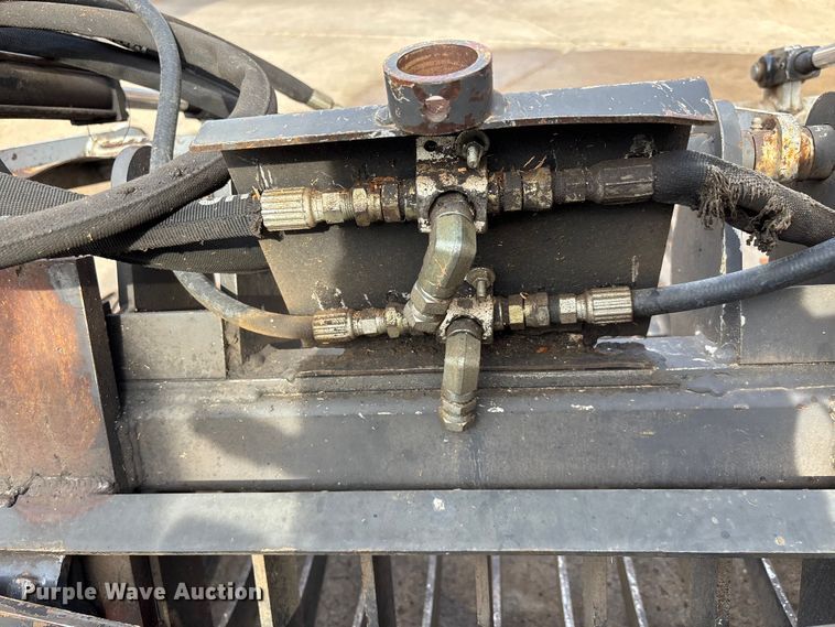 image for item FI0879 2016 Bobcat V417 telehandler