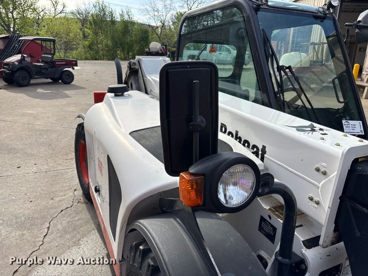 image for item FI0879 2016 Bobcat V417 telehandler