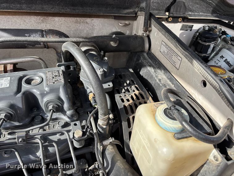 image for item FI0879 2016 Bobcat V417 telehandler